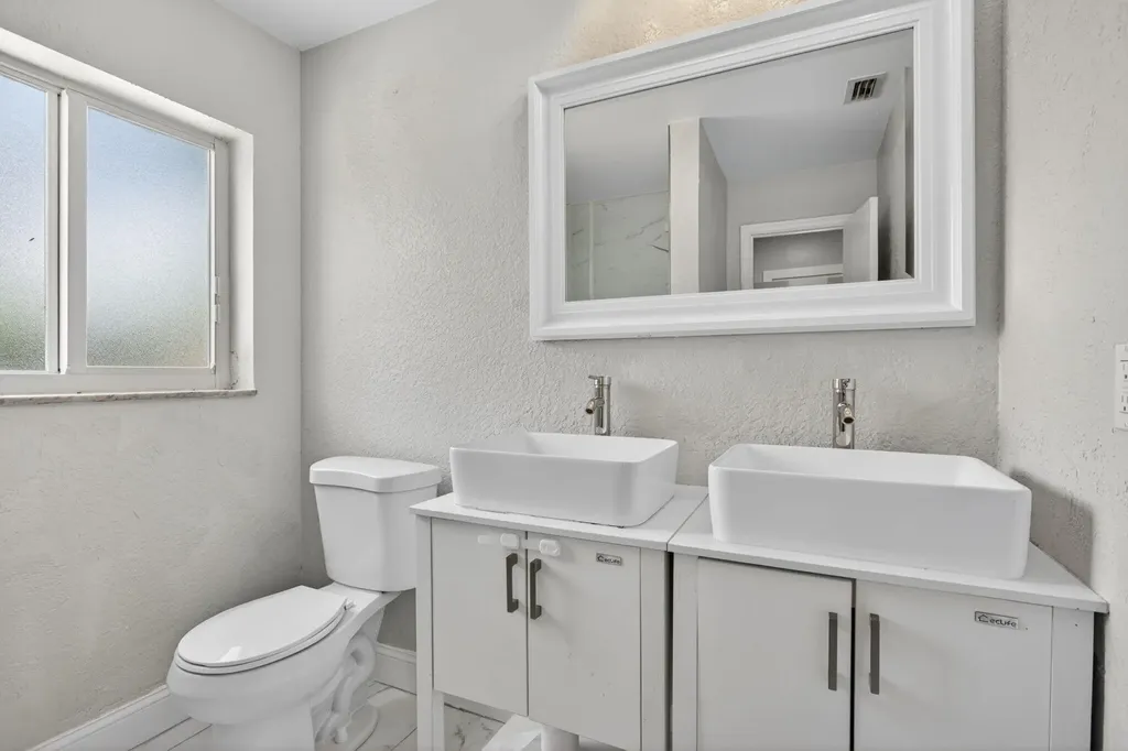 7504 NW 40th Place Coral Springs FL 33065