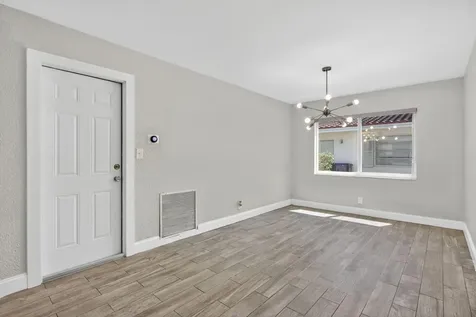 7504 NW 40th Place Coral Springs FL 33065