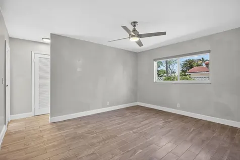 7504 NW 40th Place Coral Springs FL 33065