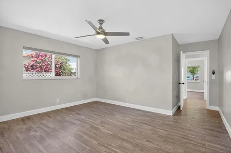 7504 NW 40th Place Coral Springs FL 33065