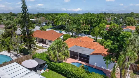 7504 NW 40th Place Coral Springs FL 33065