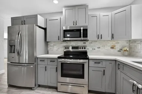 7504 NW 40th Place Coral Springs FL 33065