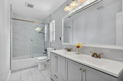 7504 NW 40th Place Coral Springs FL 33065
