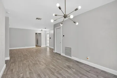 7504 NW 40th Place Coral Springs FL 33065