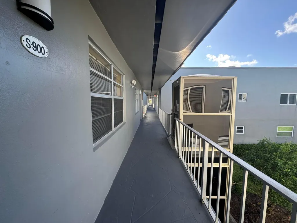 900 S Normandy Lane Delray Beach FL 33484