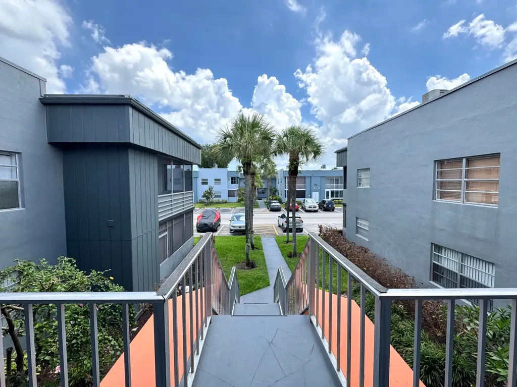 900 S Normandy Lane Delray Beach FL 33484