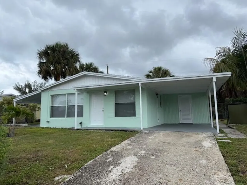 1511 W 12th Street Riviera Beach FL 33404