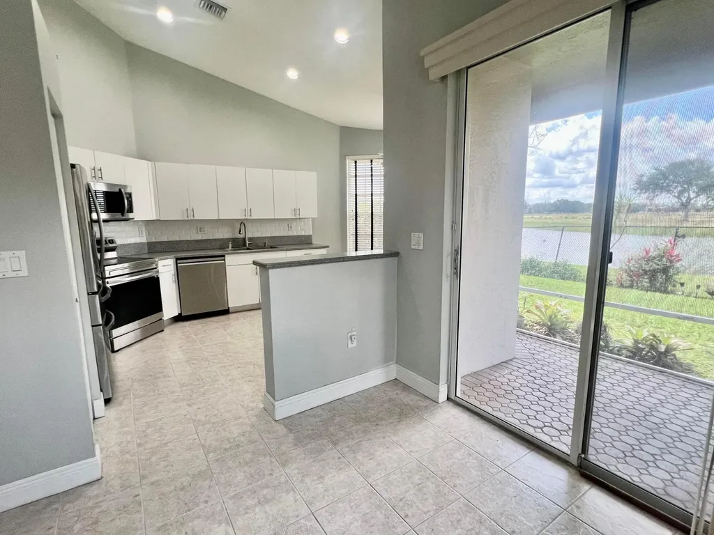 7801 S Aragon Boulevard Sunrise FL 33322