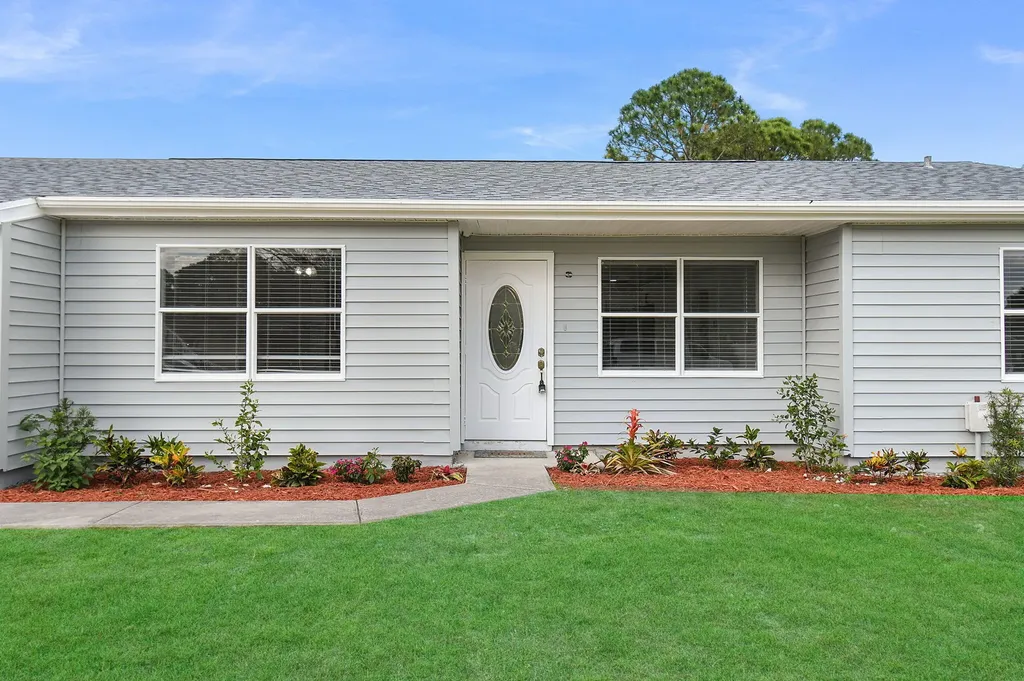 1853 SE Dranson Circle Port St Lucie FL 34952
