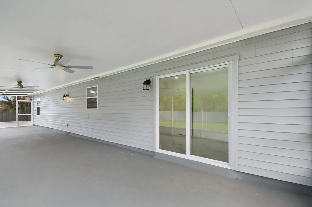 1853 SE Dranson Circle Port St Lucie FL 34952
