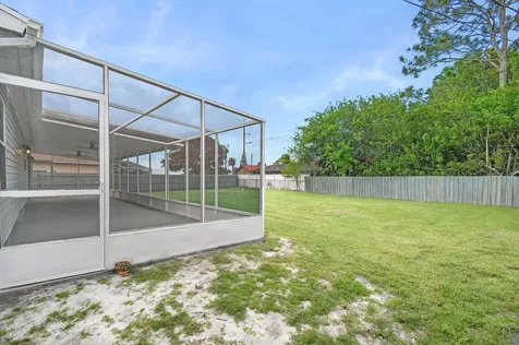 1853 SE Dranson Circle Port St Lucie FL 34952