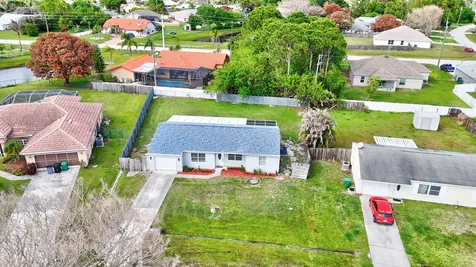 1853 SE Dranson Circle Port St Lucie FL 34952