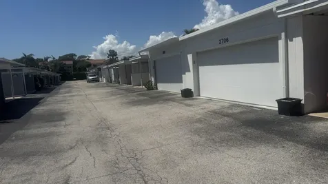 2704 Cardinal Drive Vero Beach FL 32963