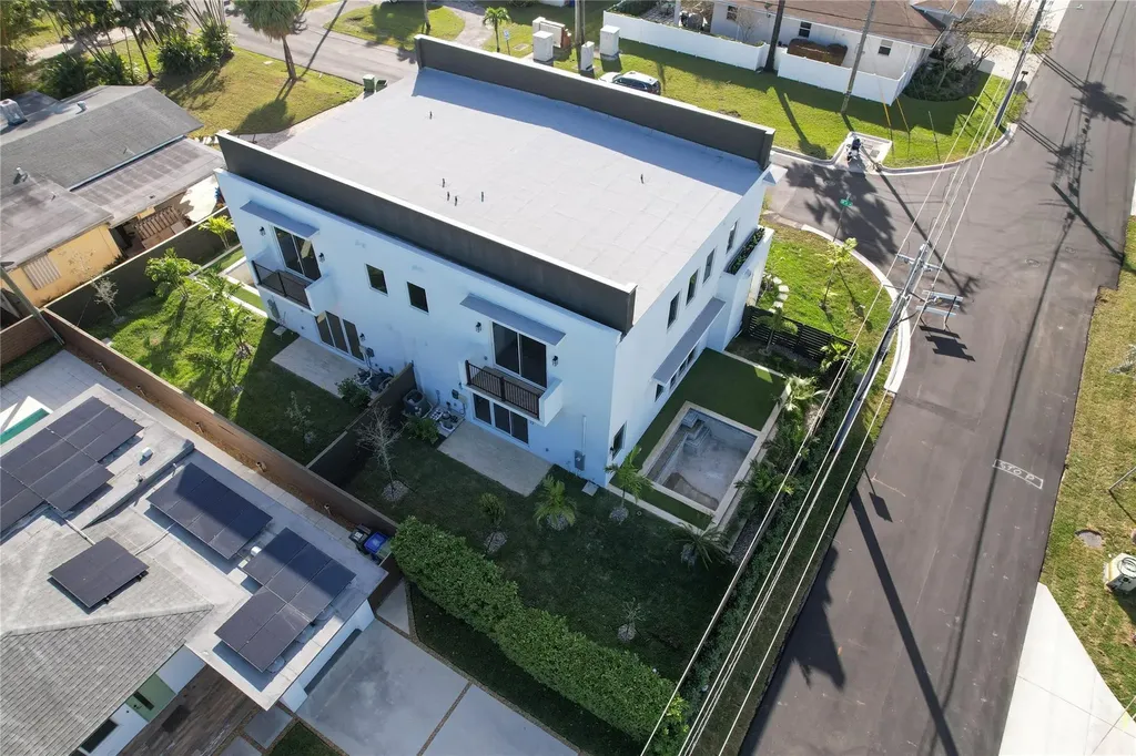 2004 SW 15th Avenue Fort Lauderdale FL 33315