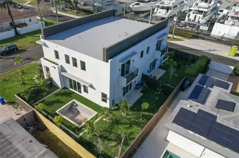 2004 SW 15th Avenue Fort Lauderdale FL 33315