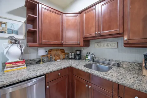 3940 NE 13th Avenue Oakland Park FL 33334