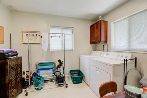 3940 NE 13th Avenue Oakland Park FL 33334