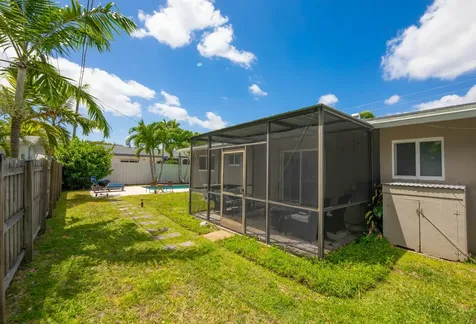 3940 NE 13th Avenue Oakland Park FL 33334