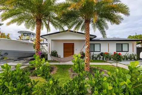 807 Hollywood Place West Palm Beach FL 33405