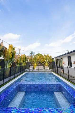 807 Hollywood Place West Palm Beach FL 33405