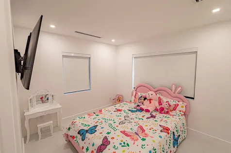 807 Hollywood Place West Palm Beach FL 33405