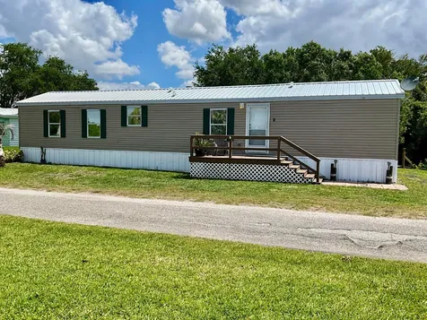 1905 SE 8th Avenue Okeechobee FL 34974