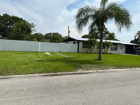 355 Johnston Street Fort Pierce FL 34982