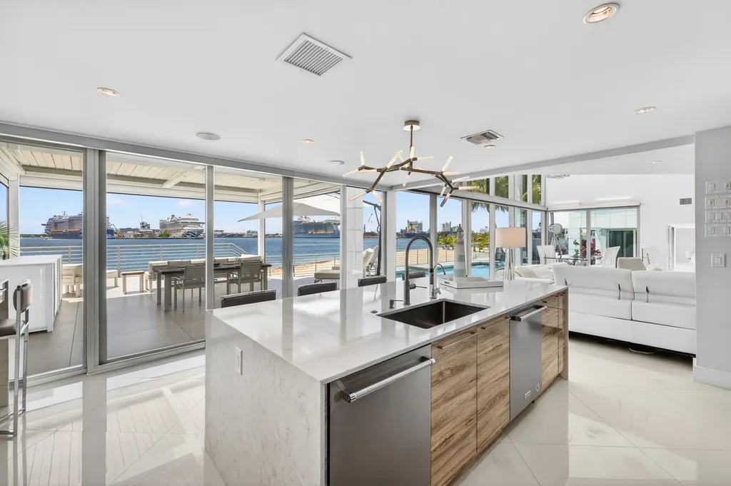 2200 Inlet Drive Fort Lauderdale FL 33316
