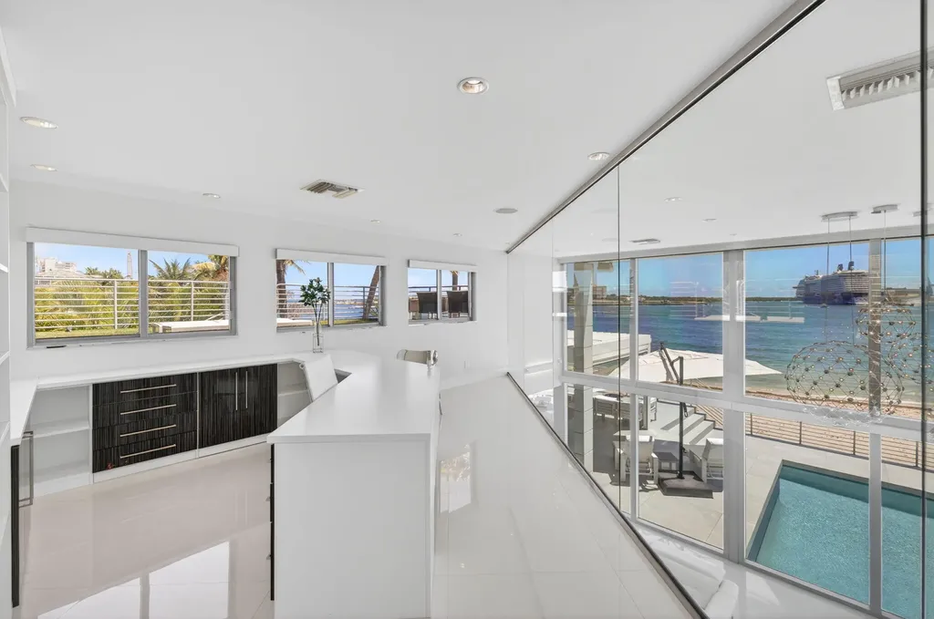 2200 Inlet Drive Fort Lauderdale FL 33316