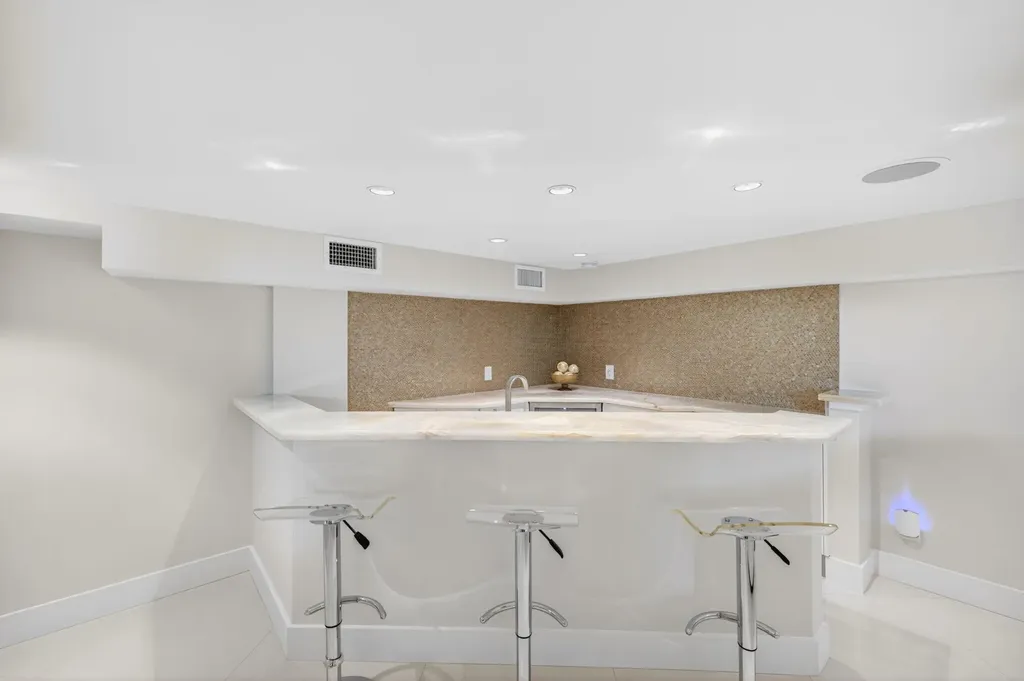 2200 Inlet Drive Fort Lauderdale FL 33316