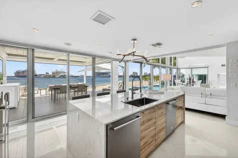 2200 Inlet Drive Fort Lauderdale FL 33316
