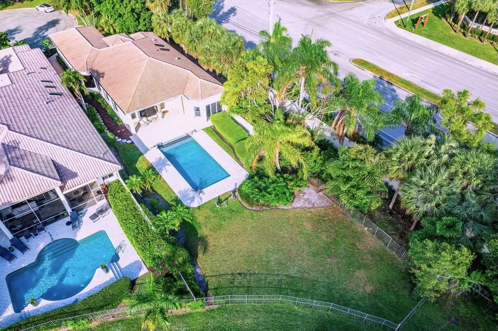 56 Island Drive Boynton Beach FL 33436