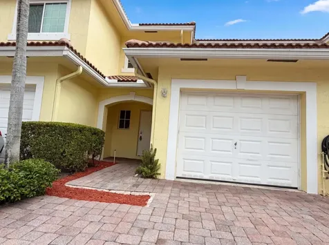 917 Imperial Lake Road West Palm Beach FL 33413