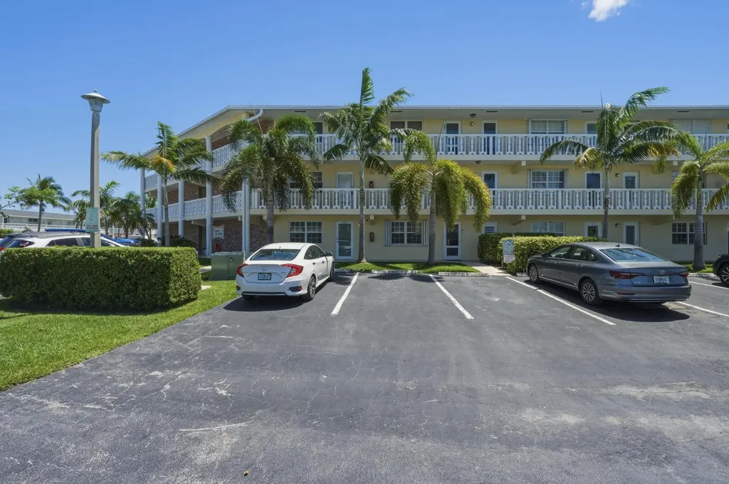 700 Pine Drive Pompano Beach FL 33060