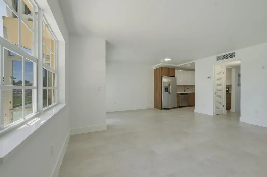 700 Pine Drive Pompano Beach FL 33060