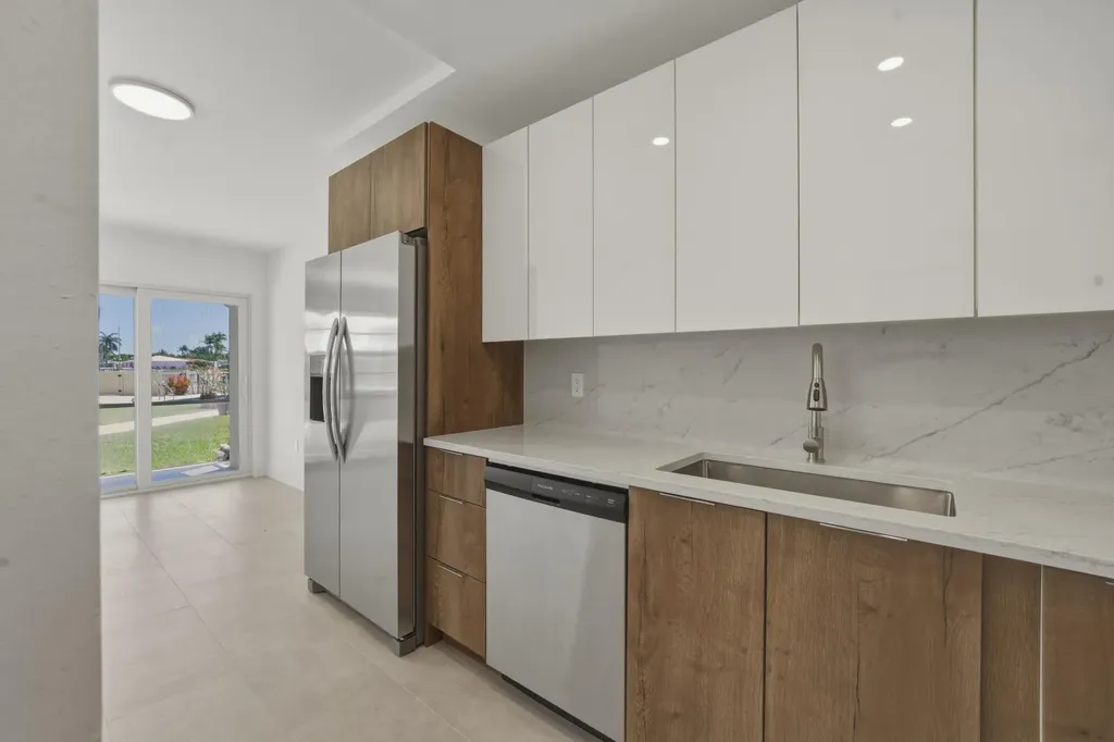 700 Pine Drive Pompano Beach FL 33060