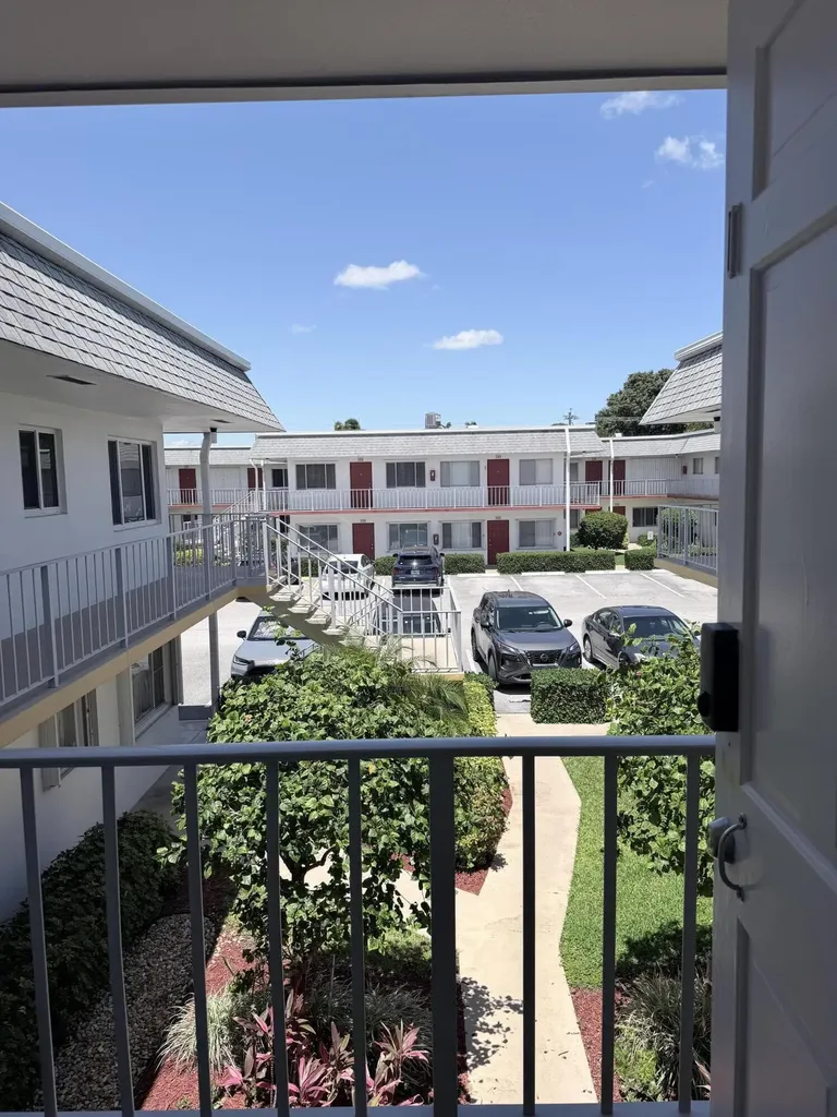 3322 Cynthia Lane Lake Worth Beach FL 33461