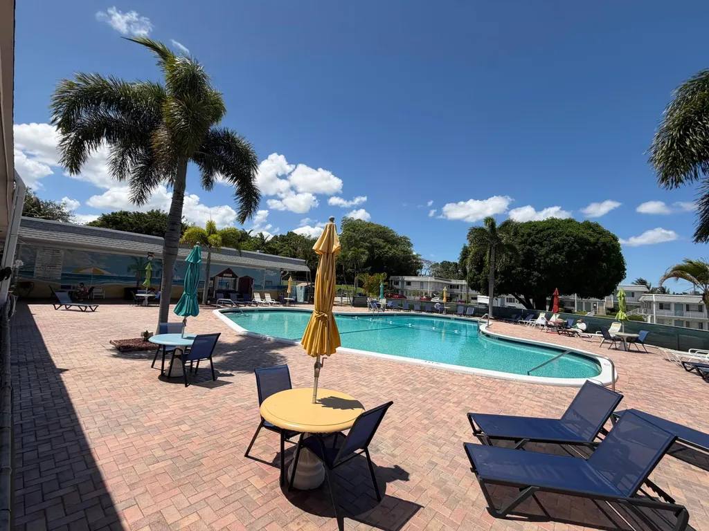 3322 Cynthia Lane Lake Worth Beach FL 33461