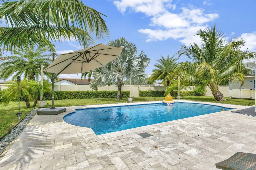 1104 Jackpine Street Wellington FL 33414