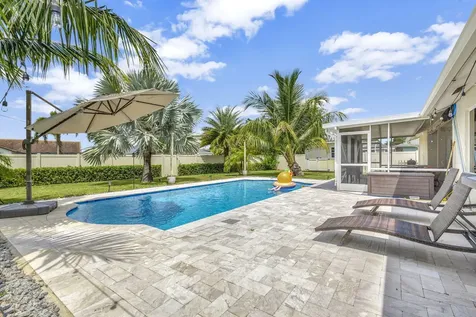 1104 Jackpine Street Wellington FL 33414