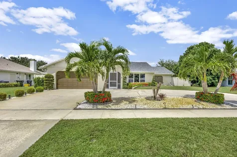 1104 Jackpine Street Wellington FL 33414