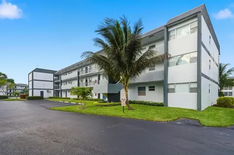 8330 Sands Point Tamarac FL 33321
