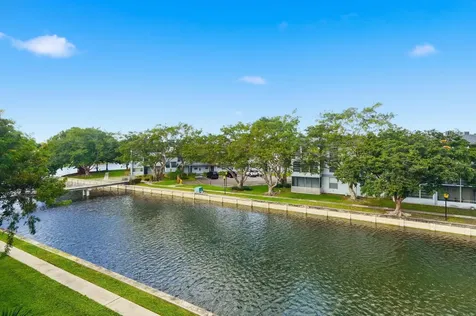 8330 Sands Point Tamarac FL 33321