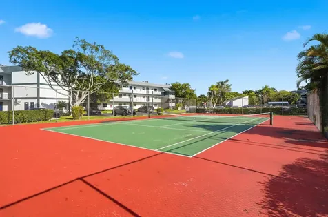 8330 Sands Point Tamarac FL 33321