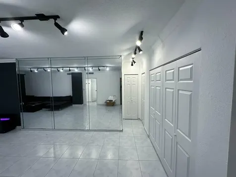 1985 S Ocean Drive Hallandale Beach FL 33009