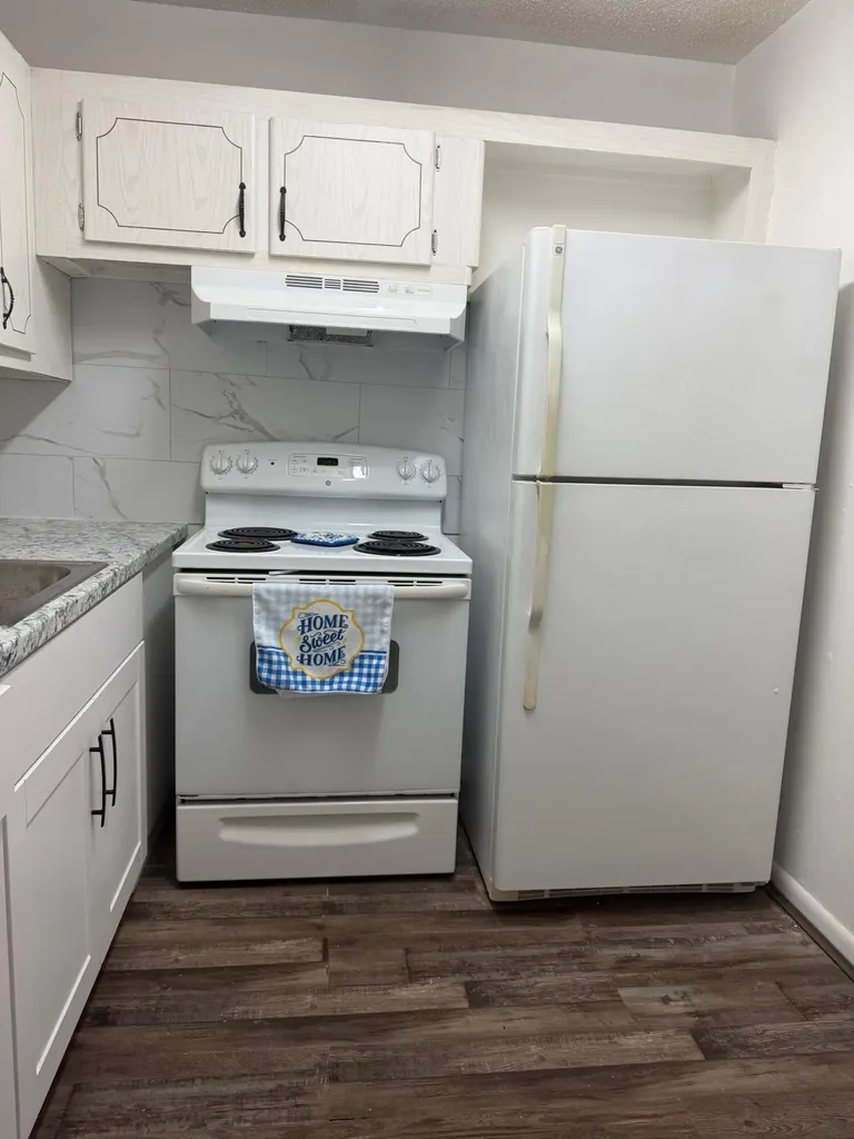 180 Windsor West Palm Beach FL 33417