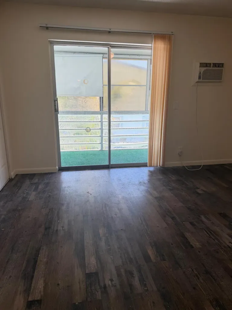 180 Windsor West Palm Beach FL 33417