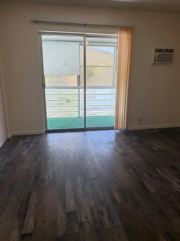 180 Windsor West Palm Beach FL 33417