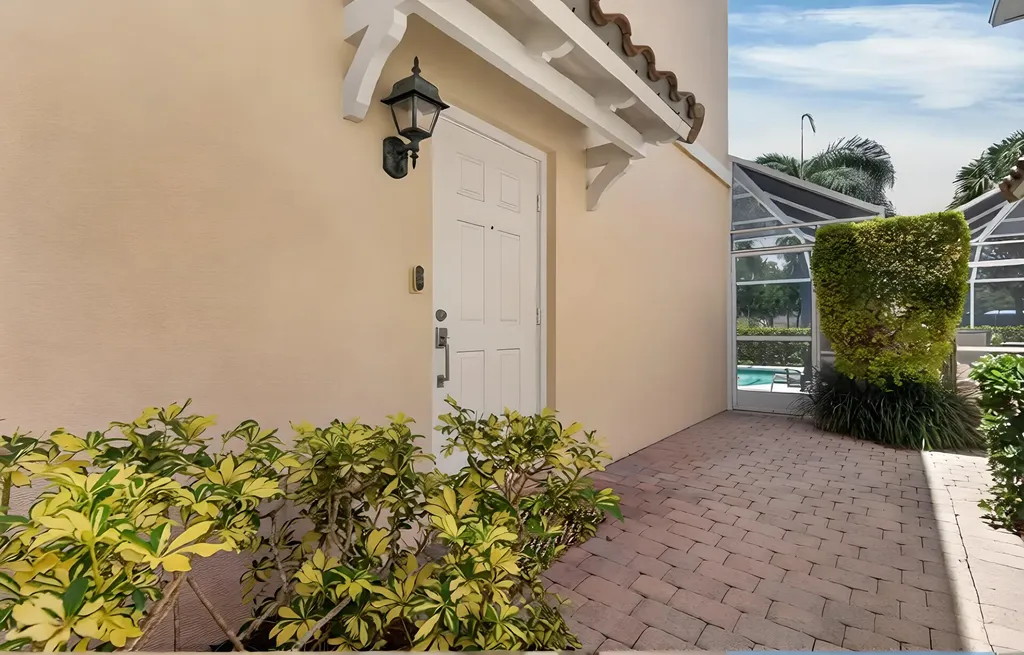 423 Capistrano Drive Palm Beach Gardens FL 33410