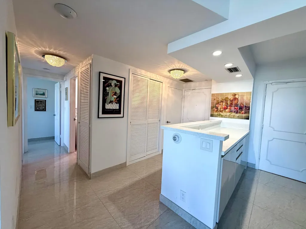 3333 NE 34th Street Fort Lauderdale FL 33308